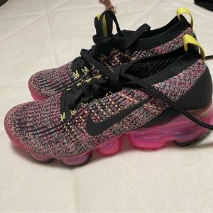 Pink Vapormax